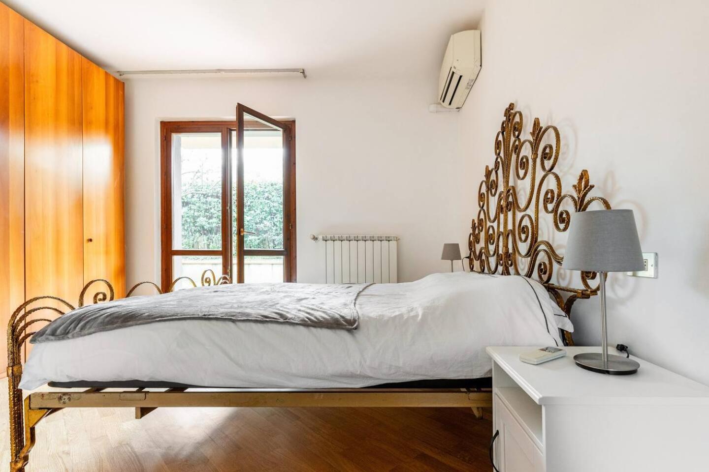 Nave Home Vacation - Entire Apartament Флоренция Екстериор снимка