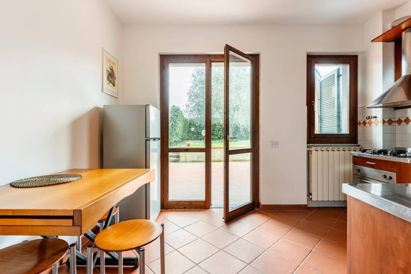 Nave Home Vacation - Entire Apartament Флоренция Екстериор снимка