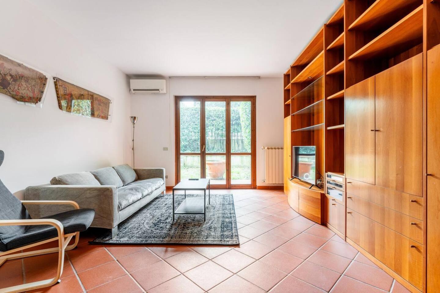 Nave Home Vacation - Entire Apartament Флоренция Екстериор снимка