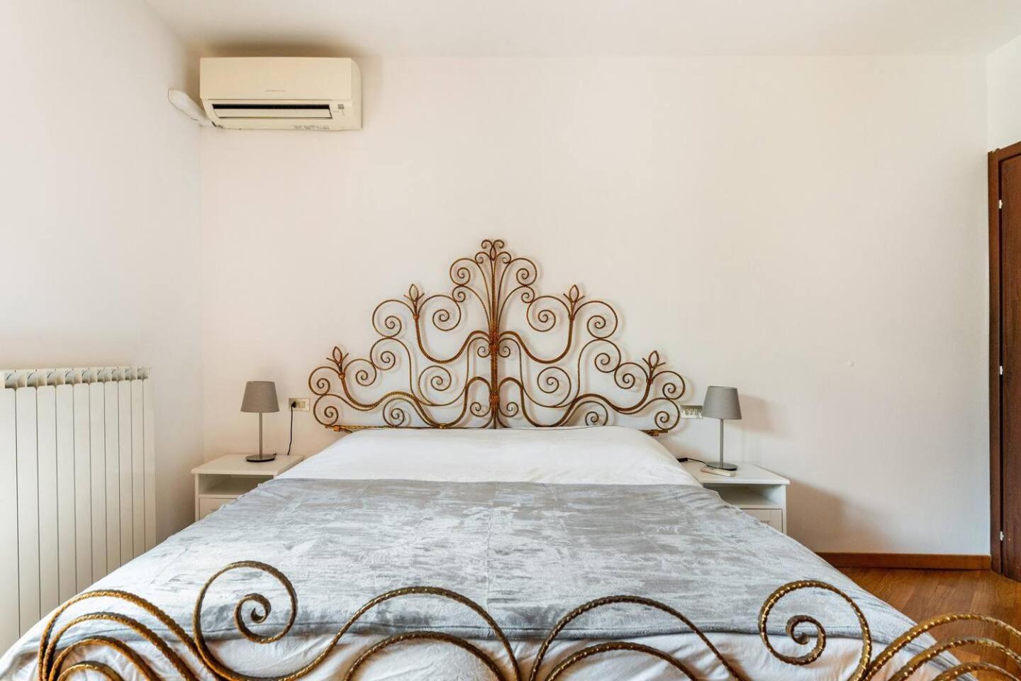 Nave Home Vacation - Entire Apartament Флоренция Екстериор снимка